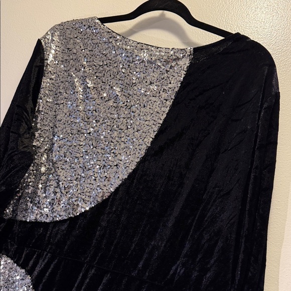 Glamorous Long Sleeve Sequin Dress - Picture 4 of 10